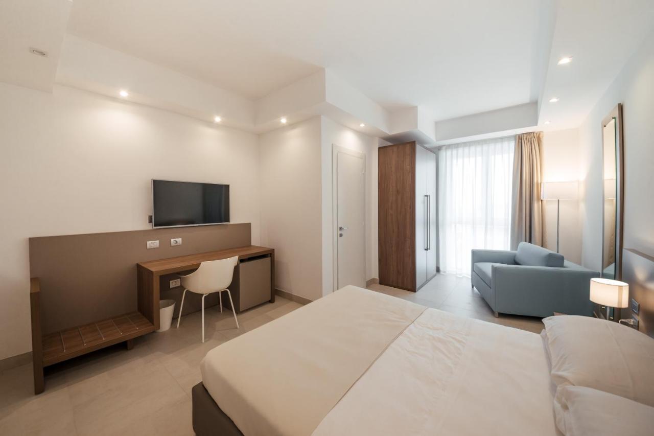 Grieco Business & Spa Hotel Cerignola Bagian luar foto